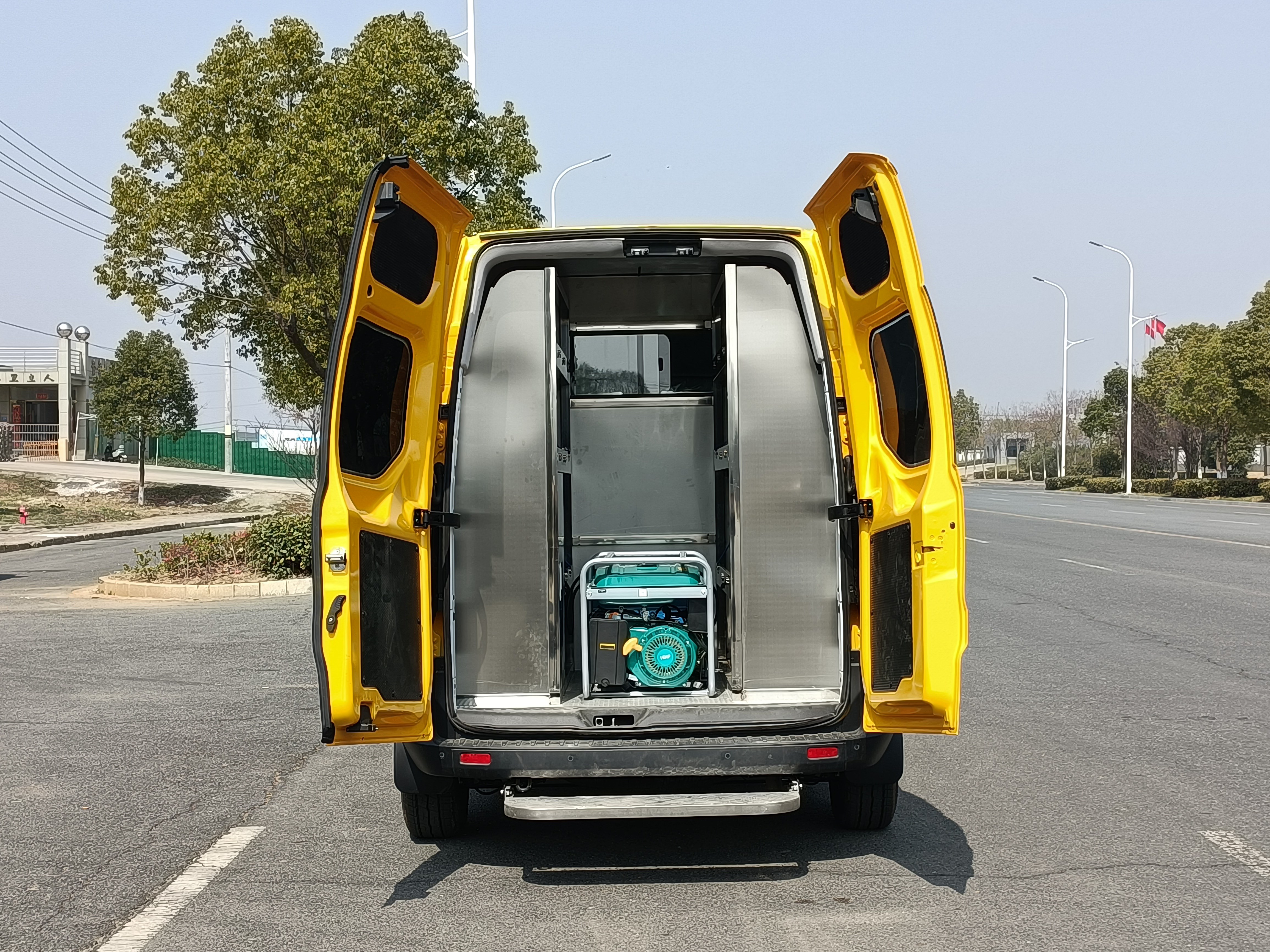 福特V362救險(xiǎn)車(chē)/氣防車(chē)